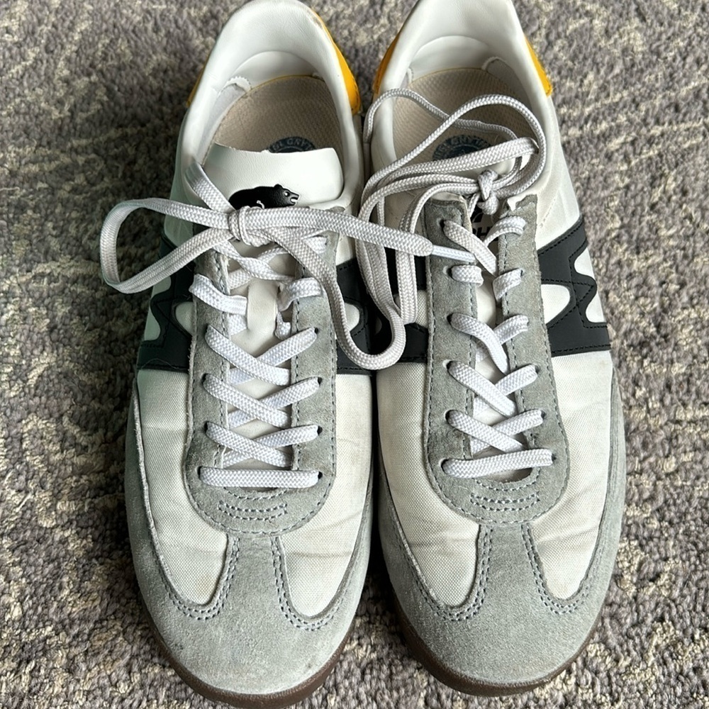 Anthopologie Karhu grey and yellow sneakers in 37 or 6.5